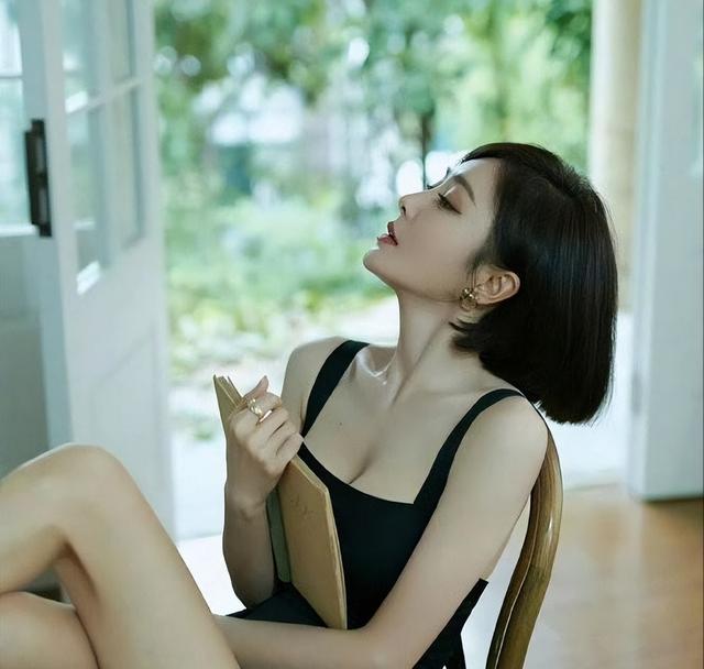 “半老徐娘”只服这6位,风韵犹存,婀娜多姿,个个都是人间极品