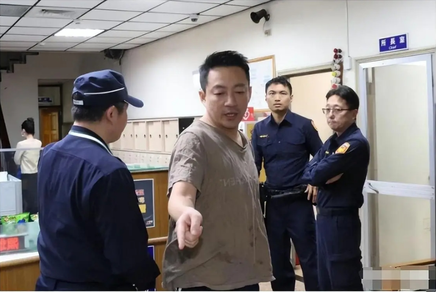 冲突升级，大S叫六人强行把小玥儿带走，保姆一句话揭露汪小菲真实人品