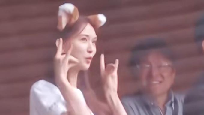 50岁林志玲近状曝光，现身日本棒球比赛，扮“狐狸”跳舞超可爱