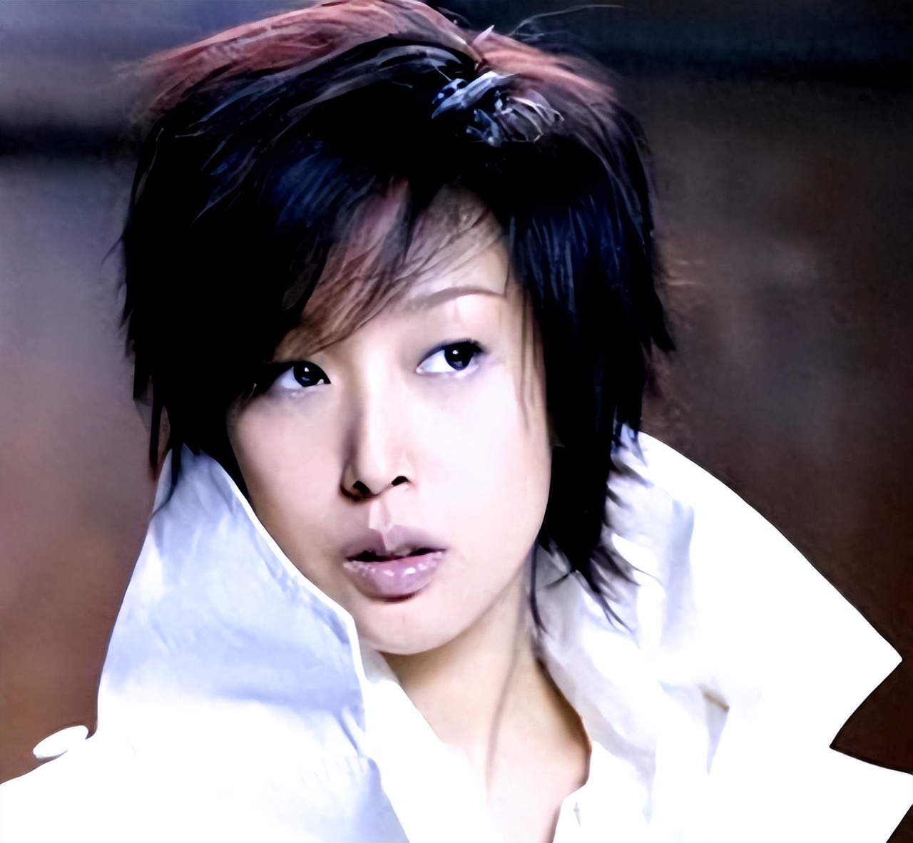 孙悦：嫁大9岁10亿富豪，生冠军儿子如今的她，证明李健没说错