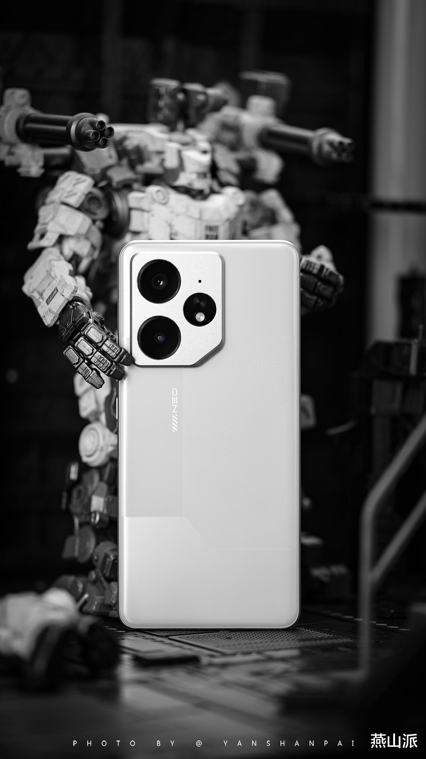 能打原神的充电宝,真我 Neo7星舰版上手体验