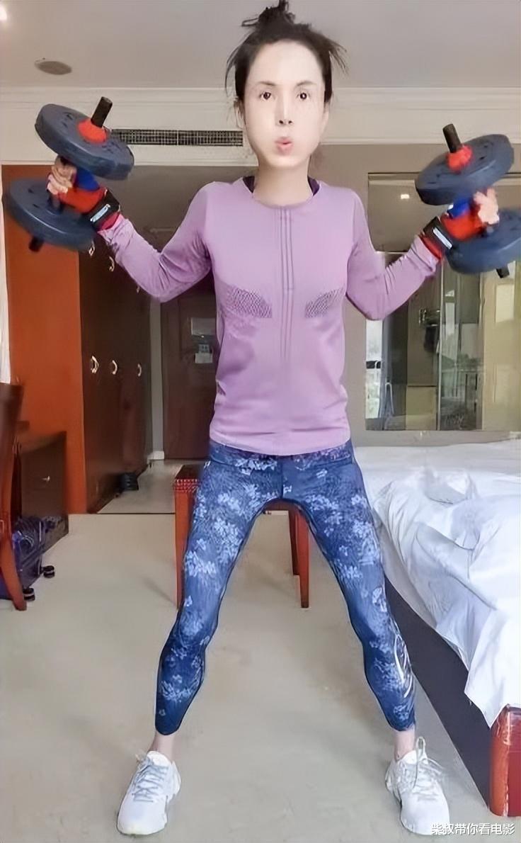 “内卷”下暴瘦的10位女星，有人瘦到22公斤，体力不支只能坐轮椅