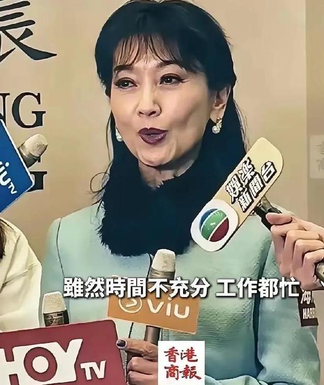 无滤镜现原形,热巴香肠嘴,高圆圆两层游泳圈,杨坤成行走的石像