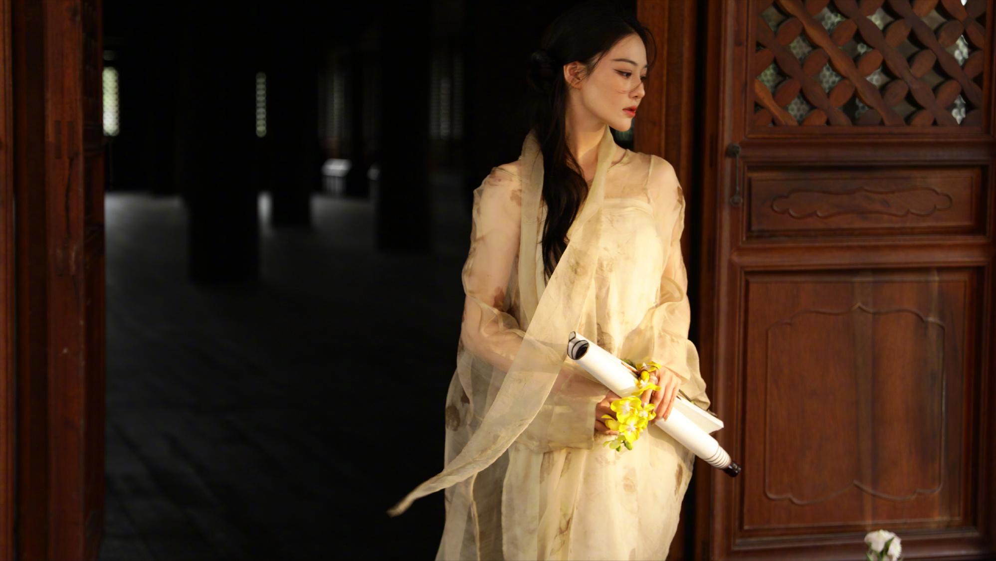 后续：张馨予近4个月未回家，何捷转业入职保卫处照片遭删除