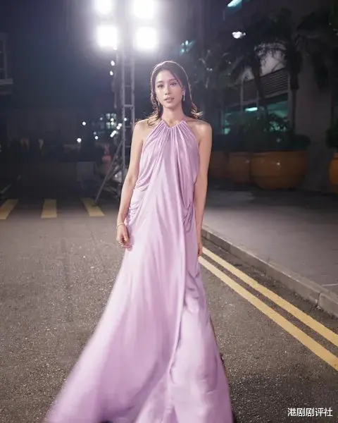 32岁TVB女星被爆闪婚,本人发文澄清是误会,传因不续约被边缘化