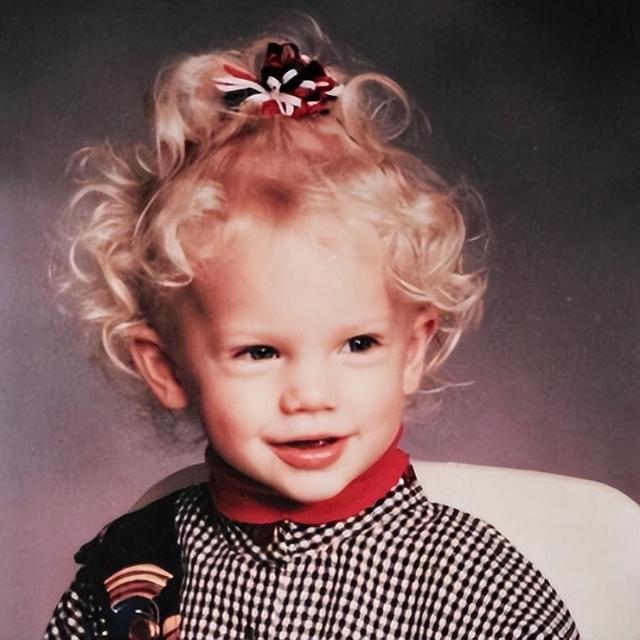 和霉霉谈了半年恋爱，他各种花了800万美金？ 钱包危啊！