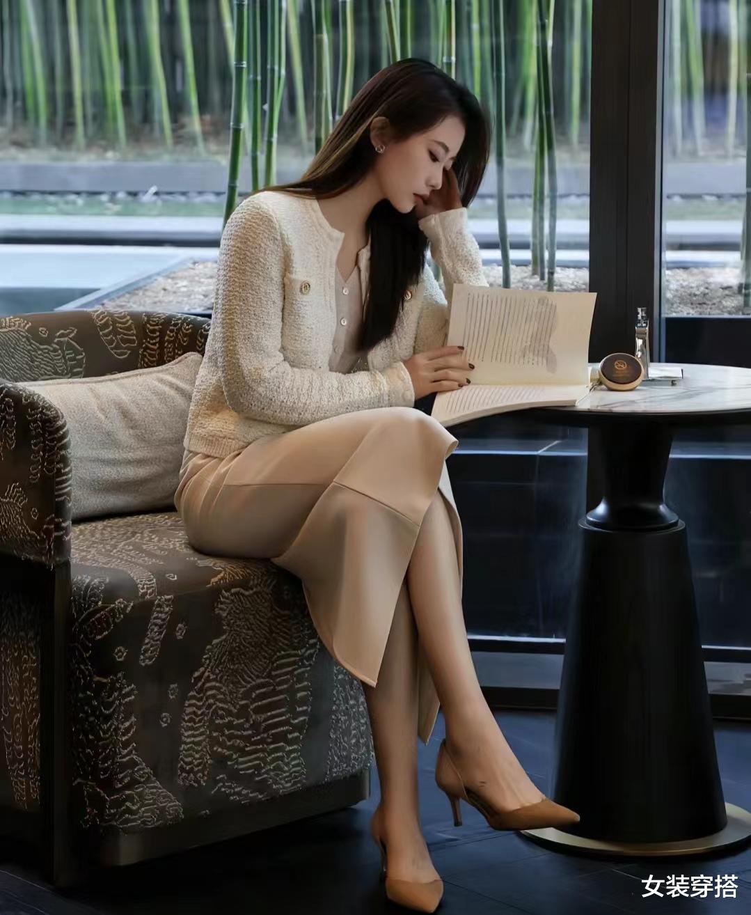 春天女人穿什么衣服简单干净有气质