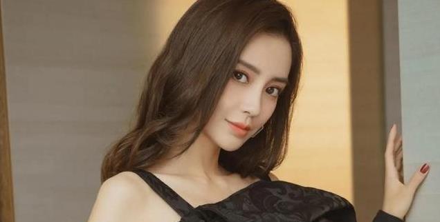 好家伙,杨颖新剧刚开播就被要求下架,观众给出的理由出奇一致