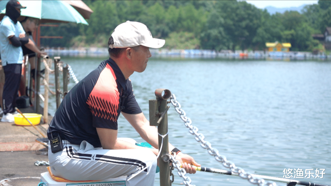 他被称为“钓鱼界郭靖”，曾“吹嘘”自己的钓鱼天赋无人能敌