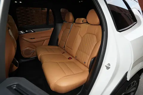 保值率逼近汉兰达，自主品牌中大型SUV，诠释何为全能选手？