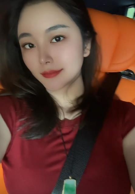 劳斯莱斯女车主身份被扒：资产过亿，知名品牌老板，妥妥的女强人