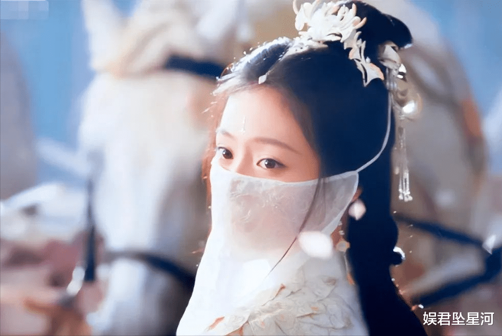 《少年白马醉春风》绝色美女太普通？剧中霸气的她年轻20岁，完全可以演玥瑶