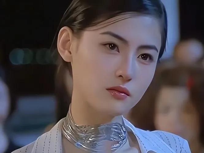 天呐,看到陈红和周海媚1996年合影,才懂陈凯歌为啥说一眼万年