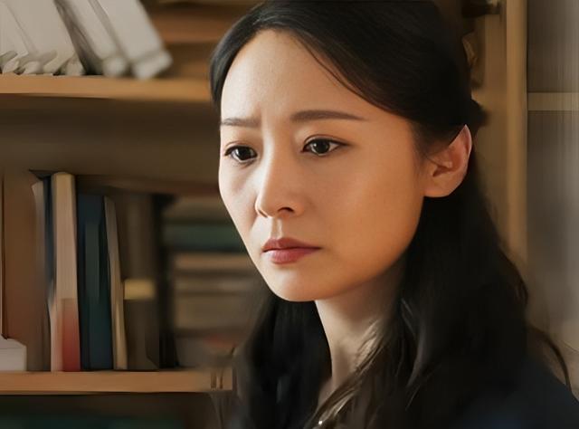 黄海波和曲栅栅苦尽甘来，夫妻俩庆结婚10周年，帅气儿子罕见露面