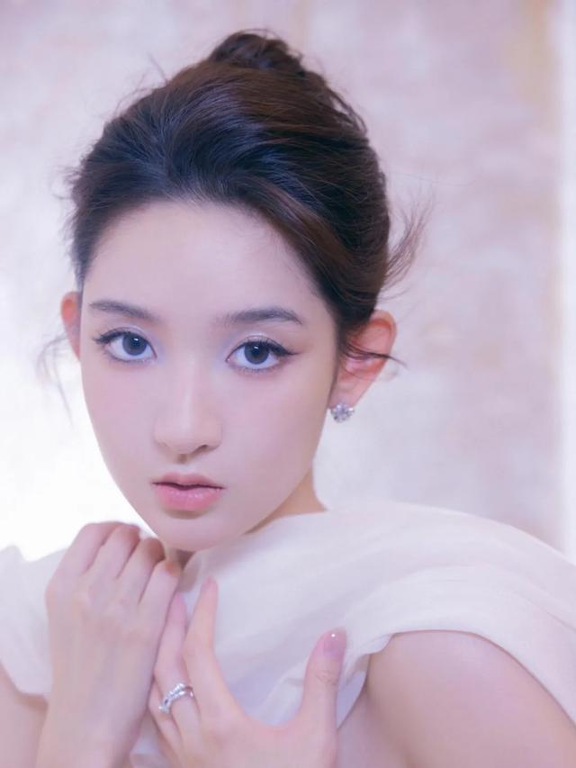 王玉雯大片精选,笑靥如花,玉颜似雪