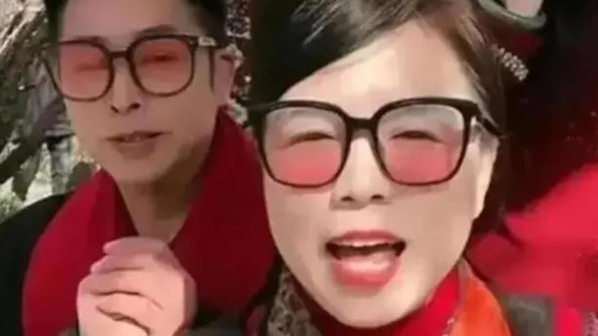 许妈姚爸遇人不淑，反网暴落实到实际行动，字母透露细节细思极恐