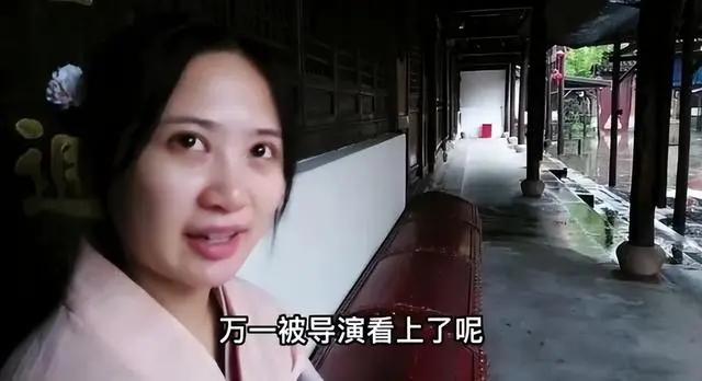 横店群演们为了一个角色挤破头,宁愿月薪三千不愿上班