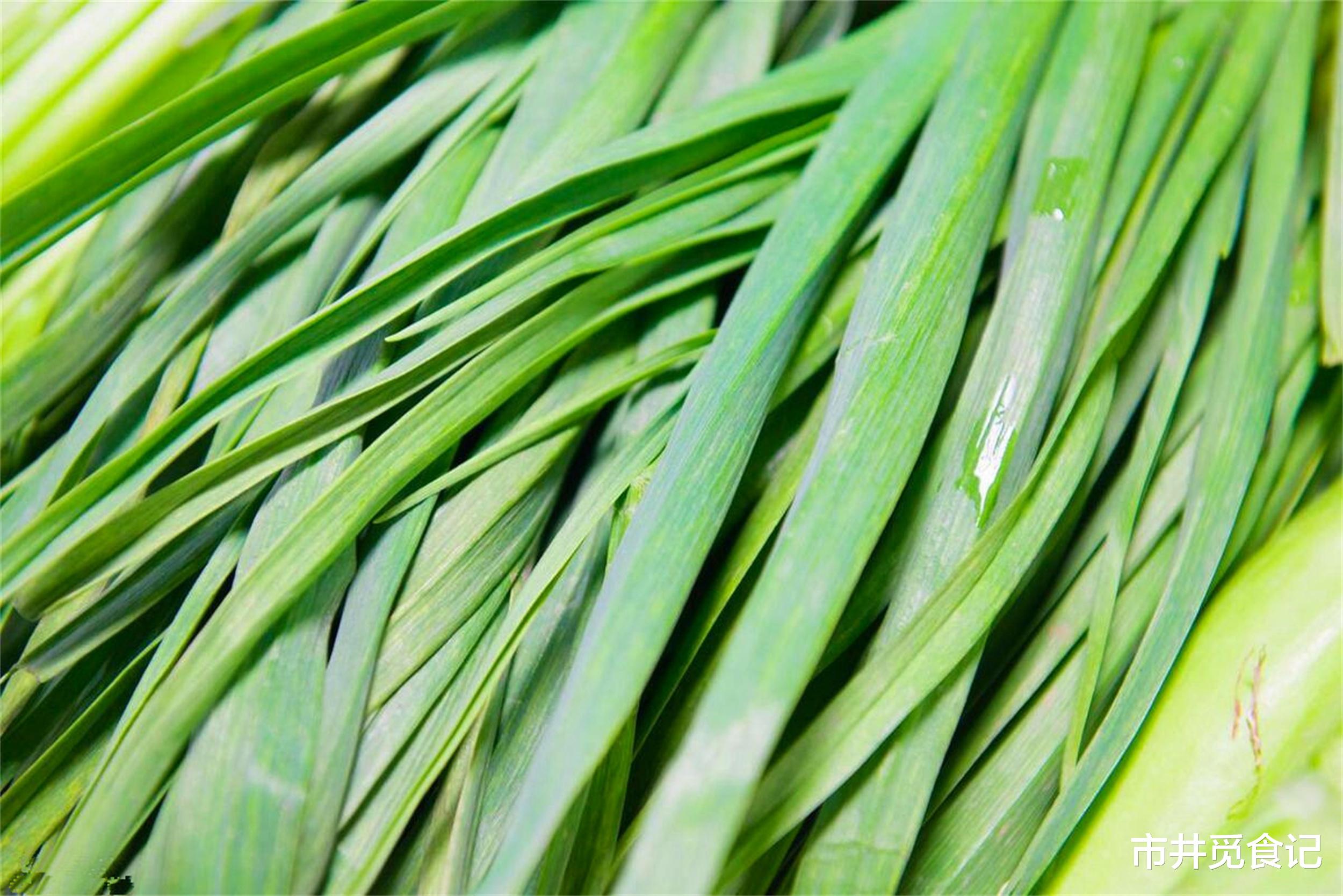 春天吃韭菜，“紫根”和“白根”差别大了！哪种好？建议多了解