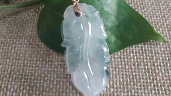 翡翠“种压色”和“色压种”，你了解吗？