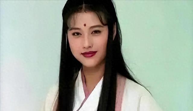 去世不到一年,豪宅破败被挂售,人走茶凉就是对周海媚最好的诠释