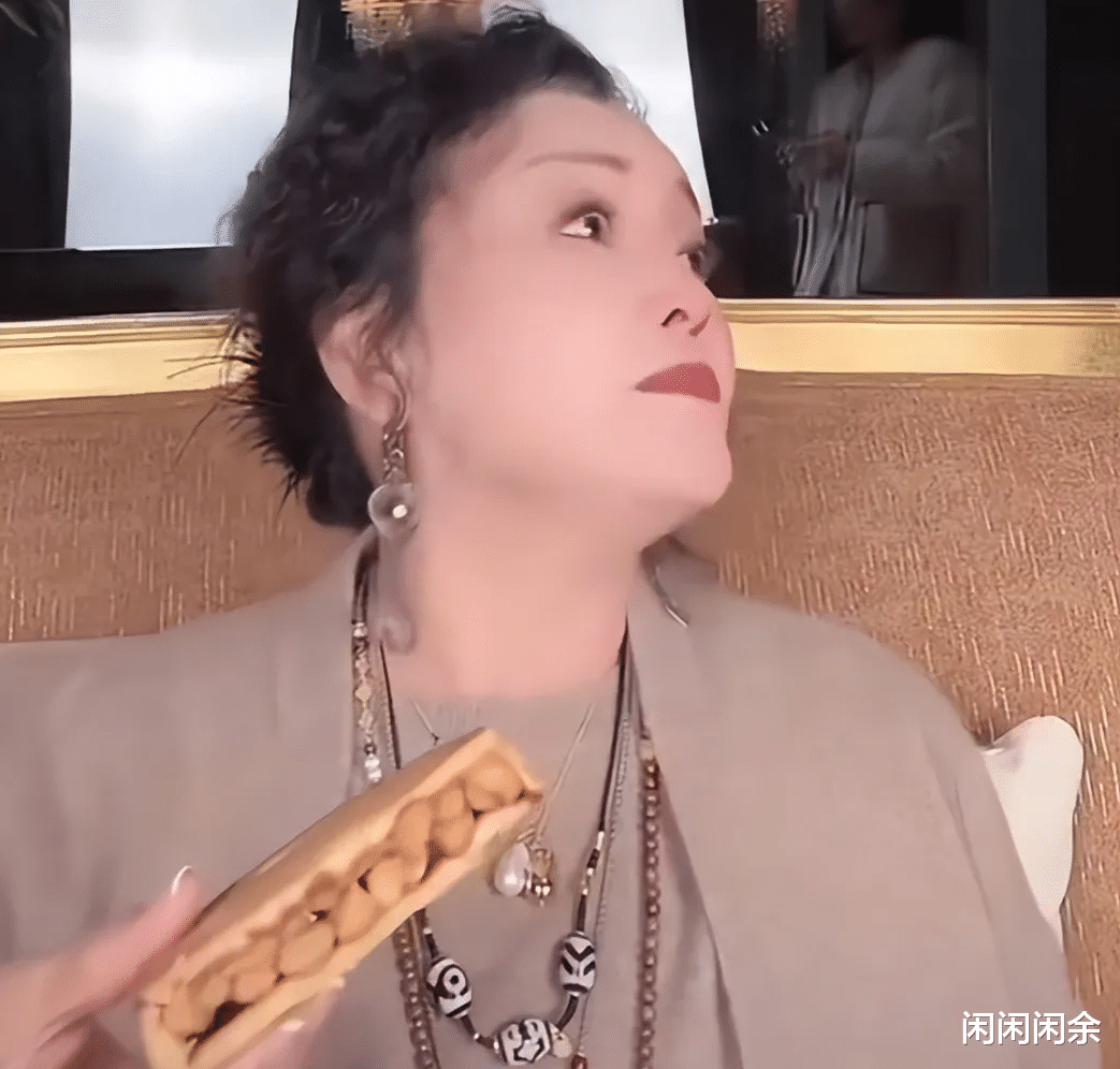 张兰直播爆料,19年来汪小菲每月给亲爹5万块零花钱