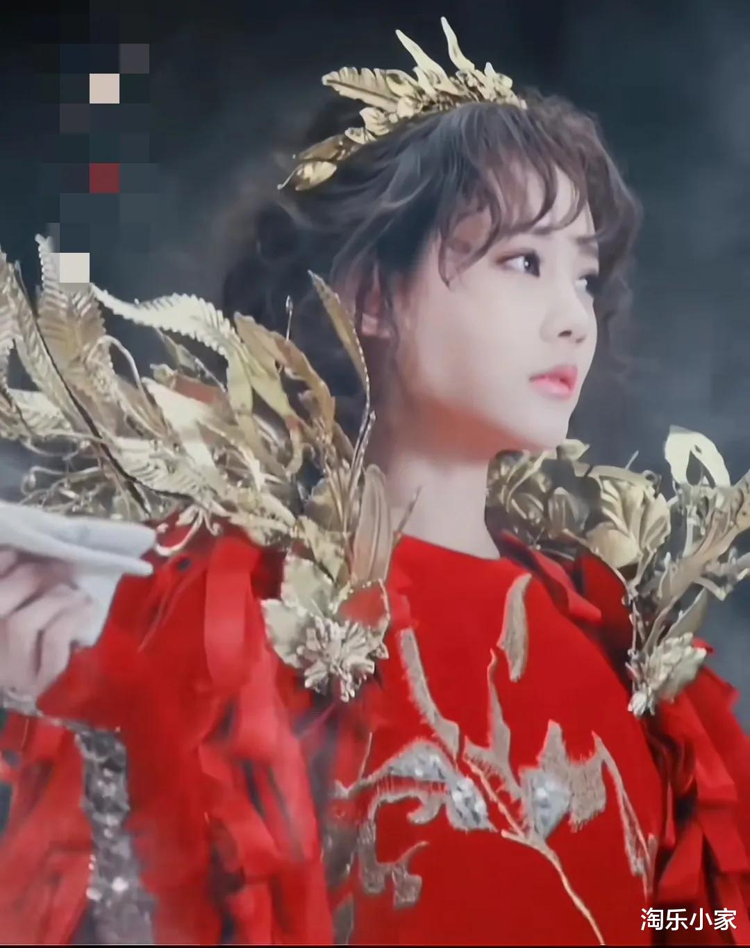 最不讨喜女演员!9年22部剧,全是主角但无人在意!34岁仍待爆!