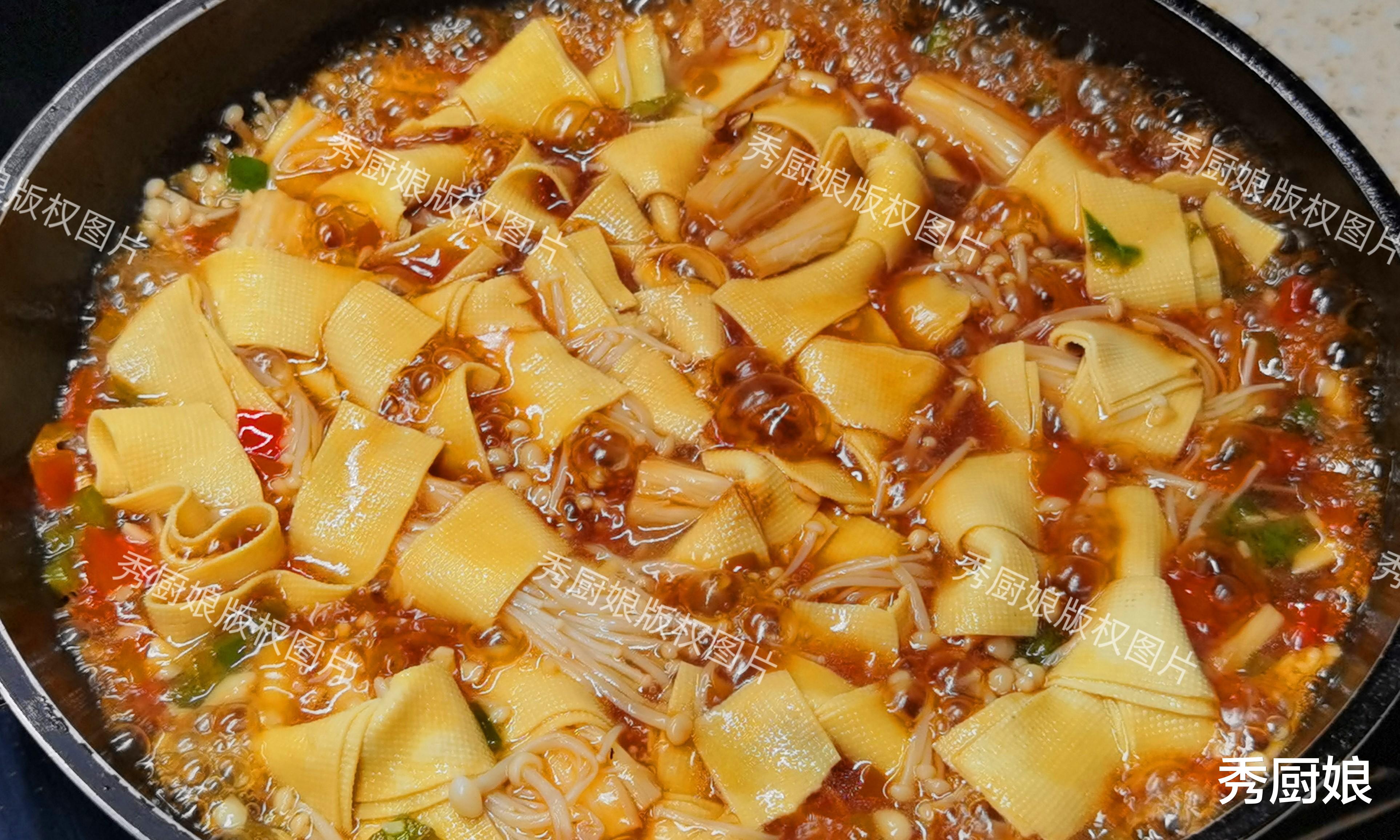 三伏天，少吃鸡鸭鱼肉，多吃它，蛋白质含量极高，3元就做一大盘