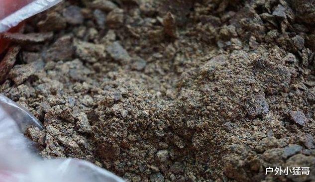 神秘的菜饼：农村钓鱼的秘籍