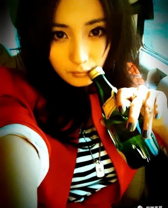 圈内又多一对恋人了…