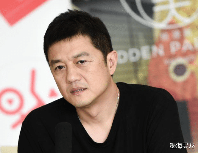 又现208W卖惨，李亚鹏直播痛哭讨礼物，遭网友讽刺网上要饭
