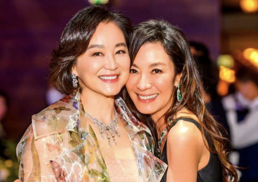 林青霞:为丑老公生下两个女儿后,他把13岁的私生子领进门了