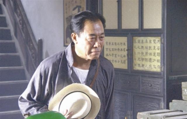 他被称最干净男星,结婚46年鲜有绯闻,为妻子息影12年,61岁走红