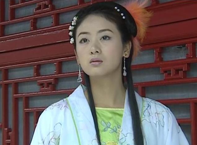 她靠一部剧吃一辈子,二婚嫁给“软饭男”,如今丈夫红到让人嫉妒