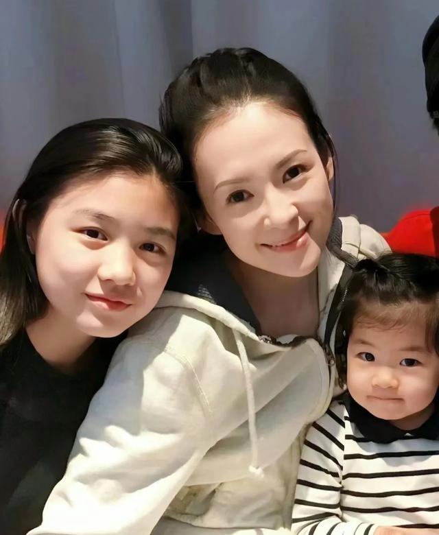 曝章子怡开豪车买珍珠,还特意清场,网友怀疑受范冰冰刺激