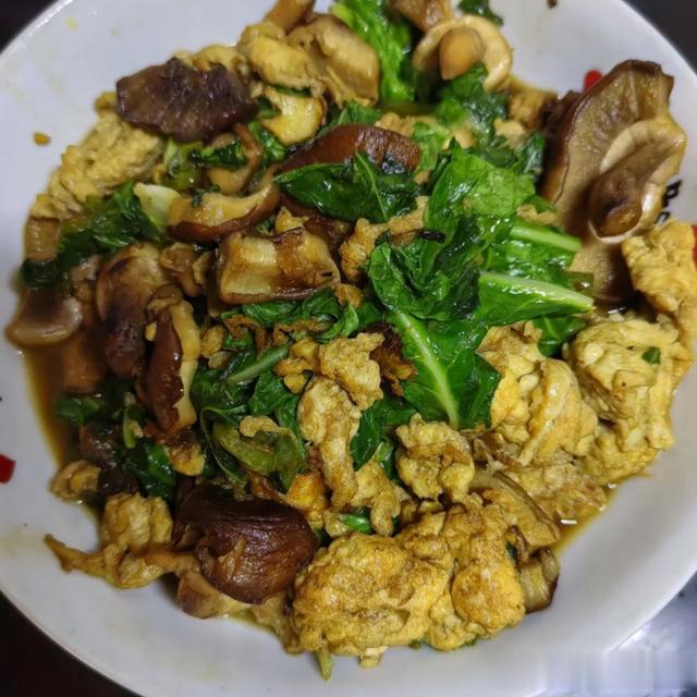 湖南全职妈妈晒晚餐，被婆婆嫌弃是“敷衍饭”，网友：你行你来