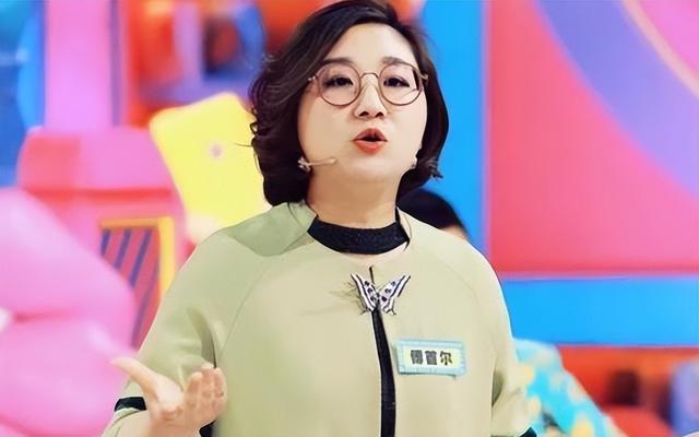 歌唱节目|又糊又渣，男脱口秀演员劈腿女粉丝还给对方泼脏水