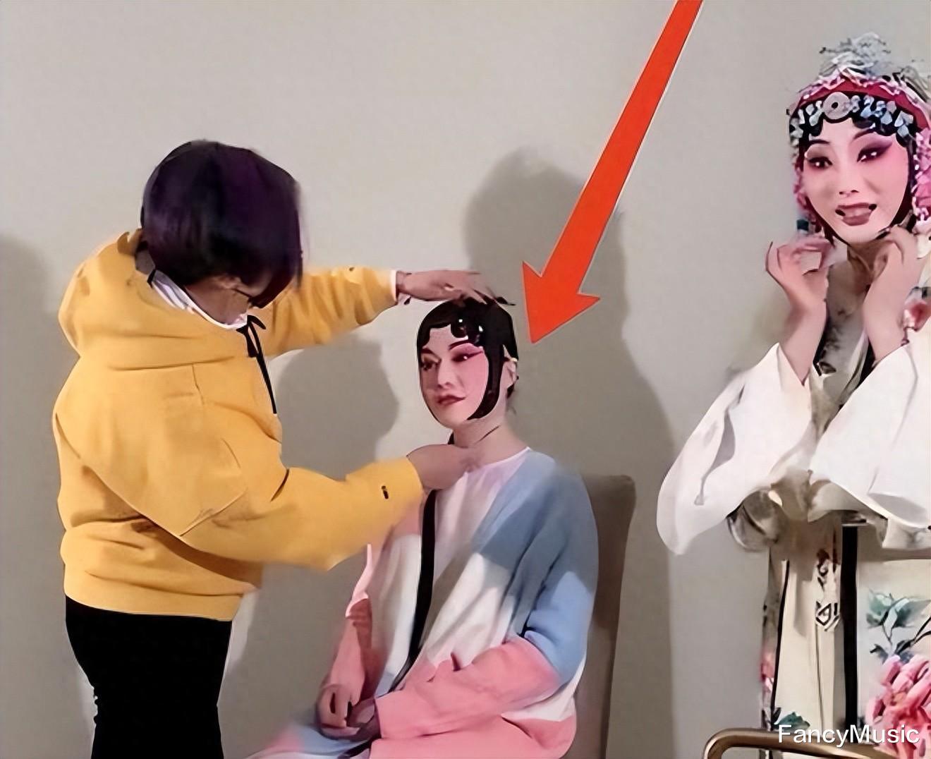 杨振宁为翁帆庆生,女方青衣扮相俏丽十足,“忘年恋”羡煞旁人!