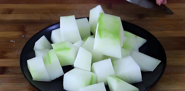 癌细胞也有“天敌”，这6种碱性食物，常吃或能让癌症退避三舍！