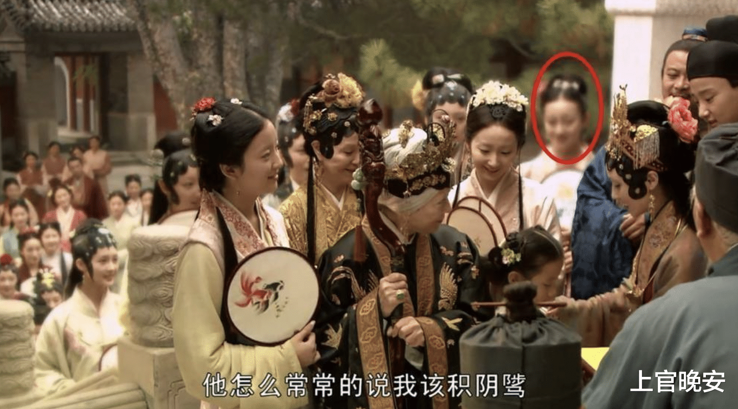 剧组宁愿亏损也坚持换人，5位被炒鱿鱼的演员，有人活该有人无辜