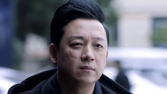 潘粤明官宣《白夜追凶2》，发神秘海报！5大悬念待解，揭幕后黑手