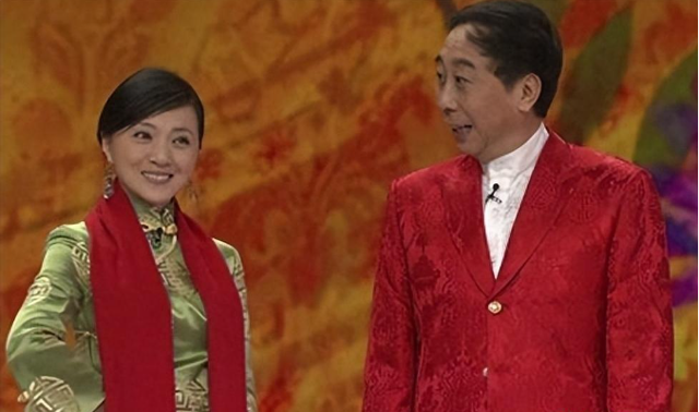 金玉婷|她是冯巩御用老婆，连登五年春晚后精神失常，现在50岁怎样了？