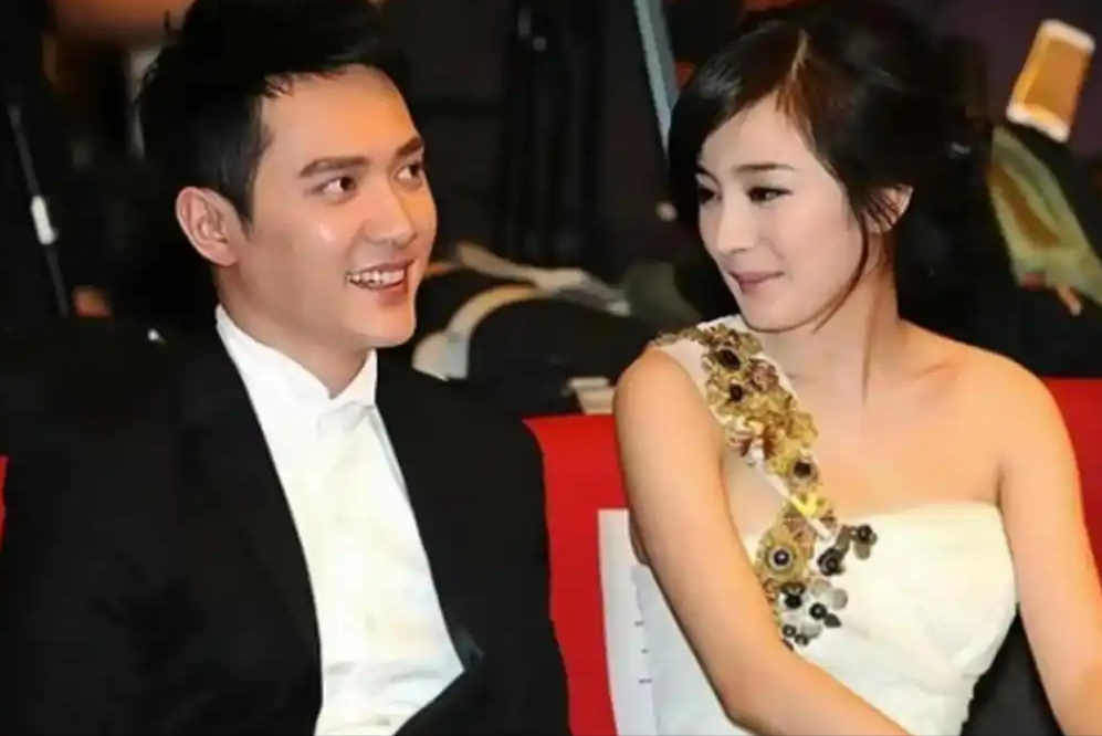 仅用一招让自己口碑暴增,这一次,把冯绍峰送上热搜的不是赵丽颖