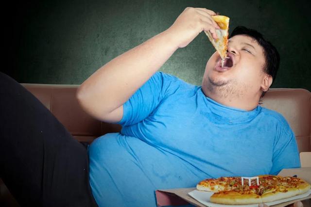 男性152-188cm标准体重对照表，若你能“达标”，恭喜，还不算胖