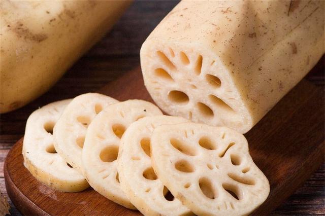 秋燥易上火,建议少吃羊肉猪肉,多吃“3白2绿”,清爽去燥好过秋