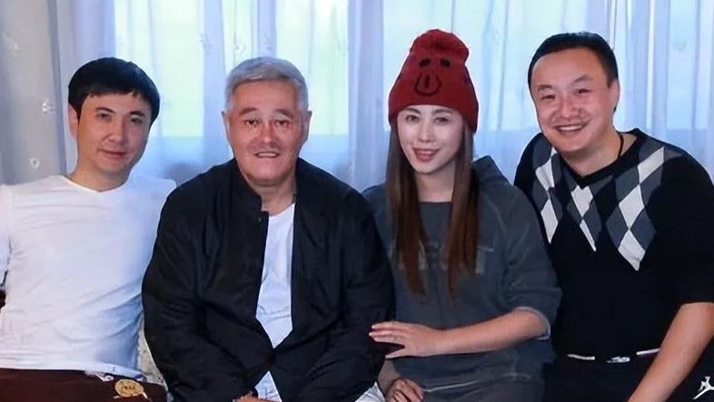 曝2025央视春晚彩排路透！看了到场明星，网友哭了：不该来的来了