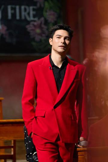 付辛博 胡夏对李克勤有误解,尤长靖 凤小岳被拷问拿三火是否靠运气