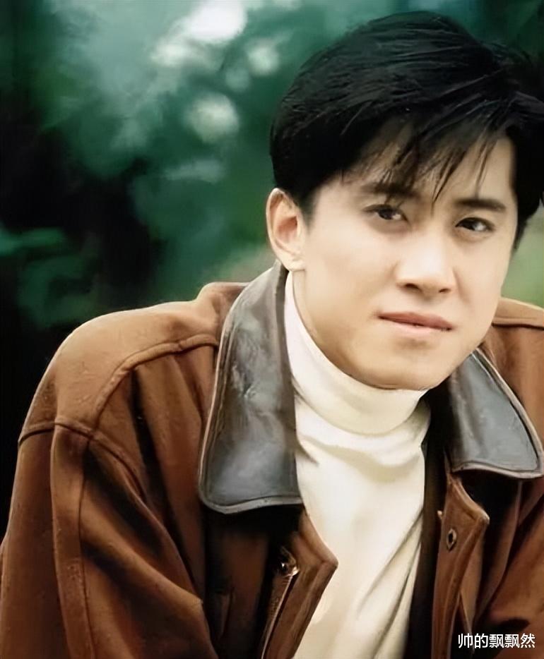 著名歌手毛宁:1年内父母双亡,55岁的他人生跌宕