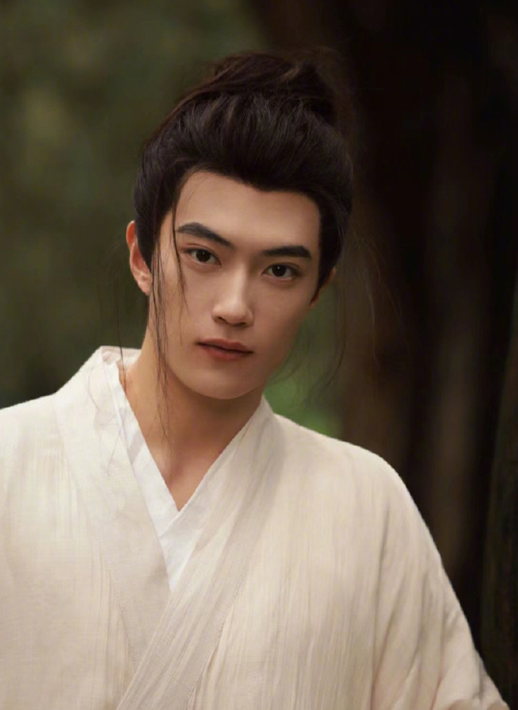 《墨雨云间》龙套帅哥多,狂徒、花匠、齐公子,几秒镜头就惊艳了