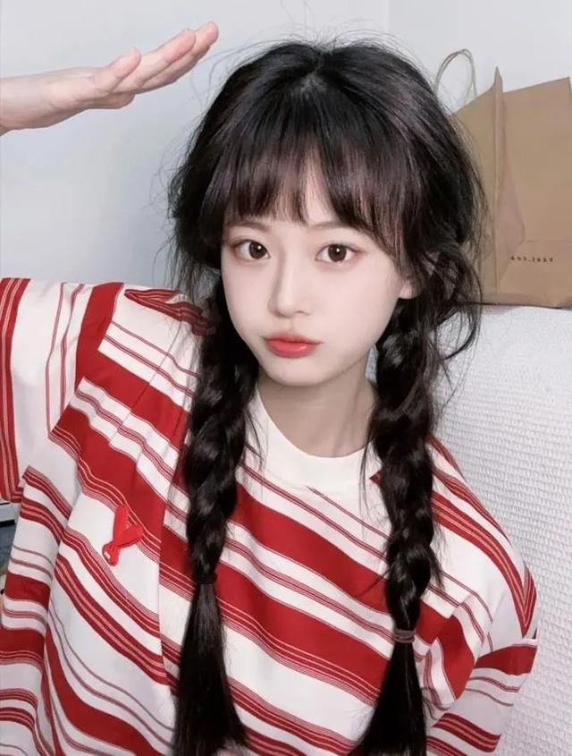 春夏最流行的4款扎发——减龄又清爽!