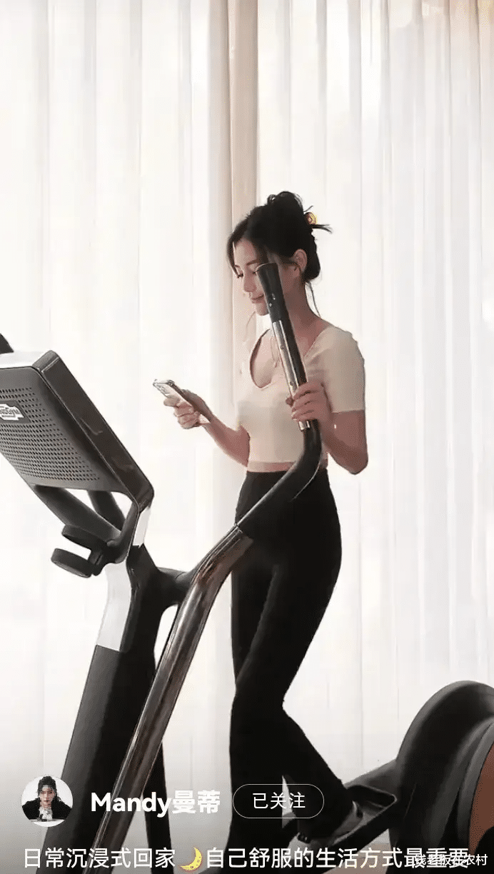 刚刚汪小菲直播澄清马筱梅没要房子，矛头指向大S！评论区坏了